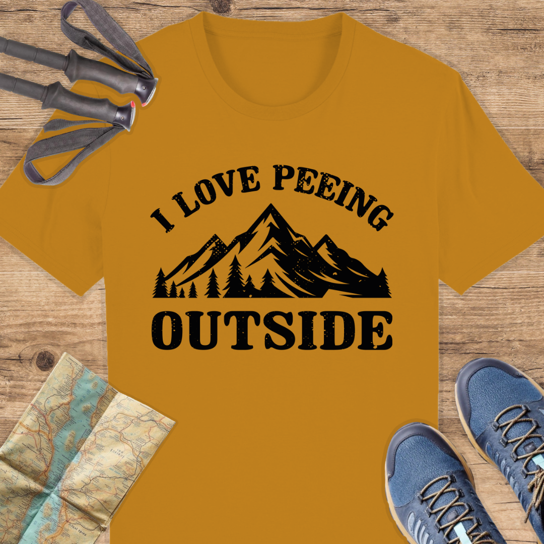 Unisex Bio T-Shirt Peeing outside