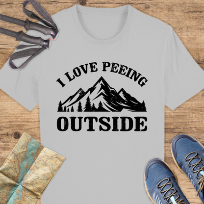Unisex Bio T-Shirt Peeing outside